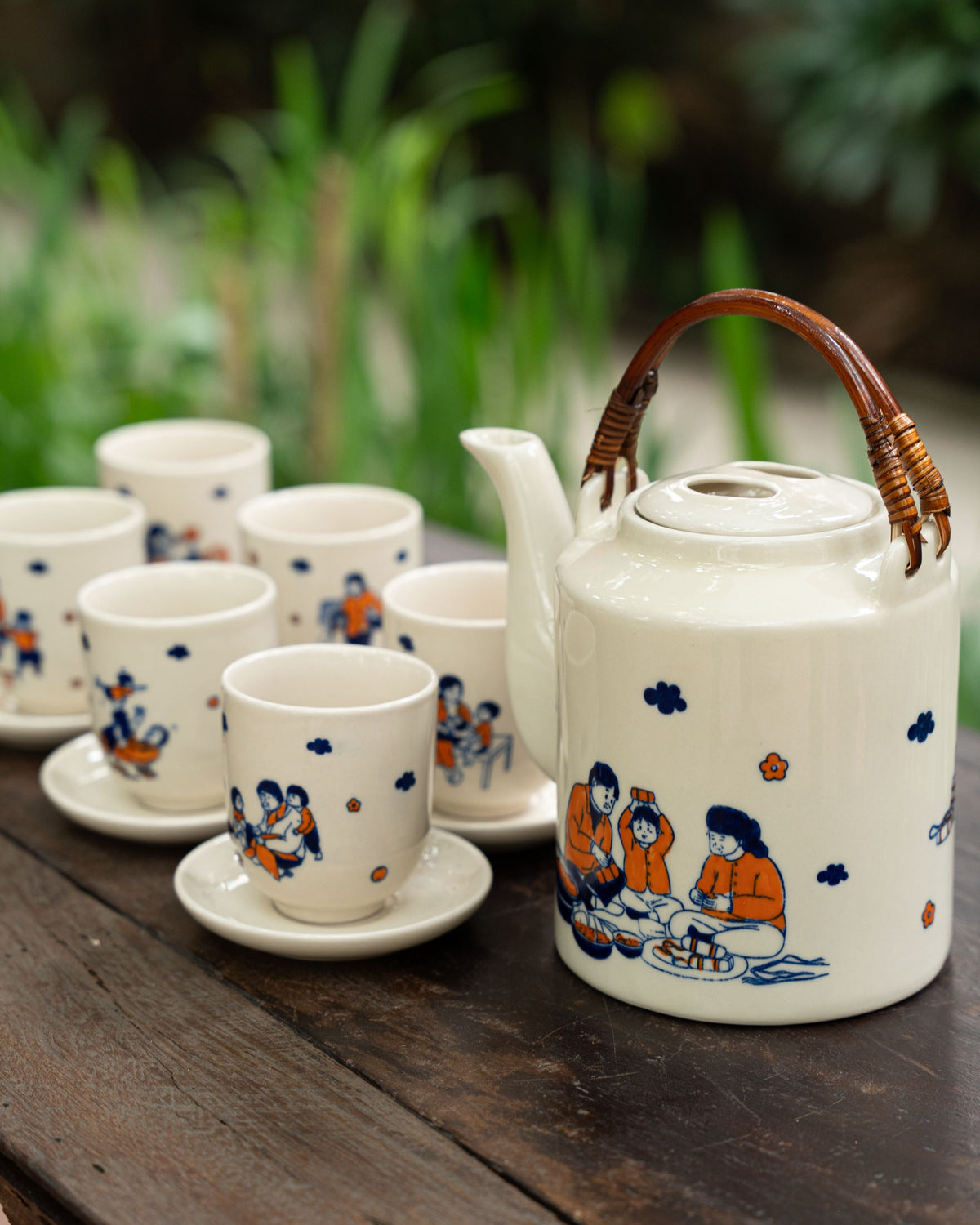 A charming Japanese bamboo teapot