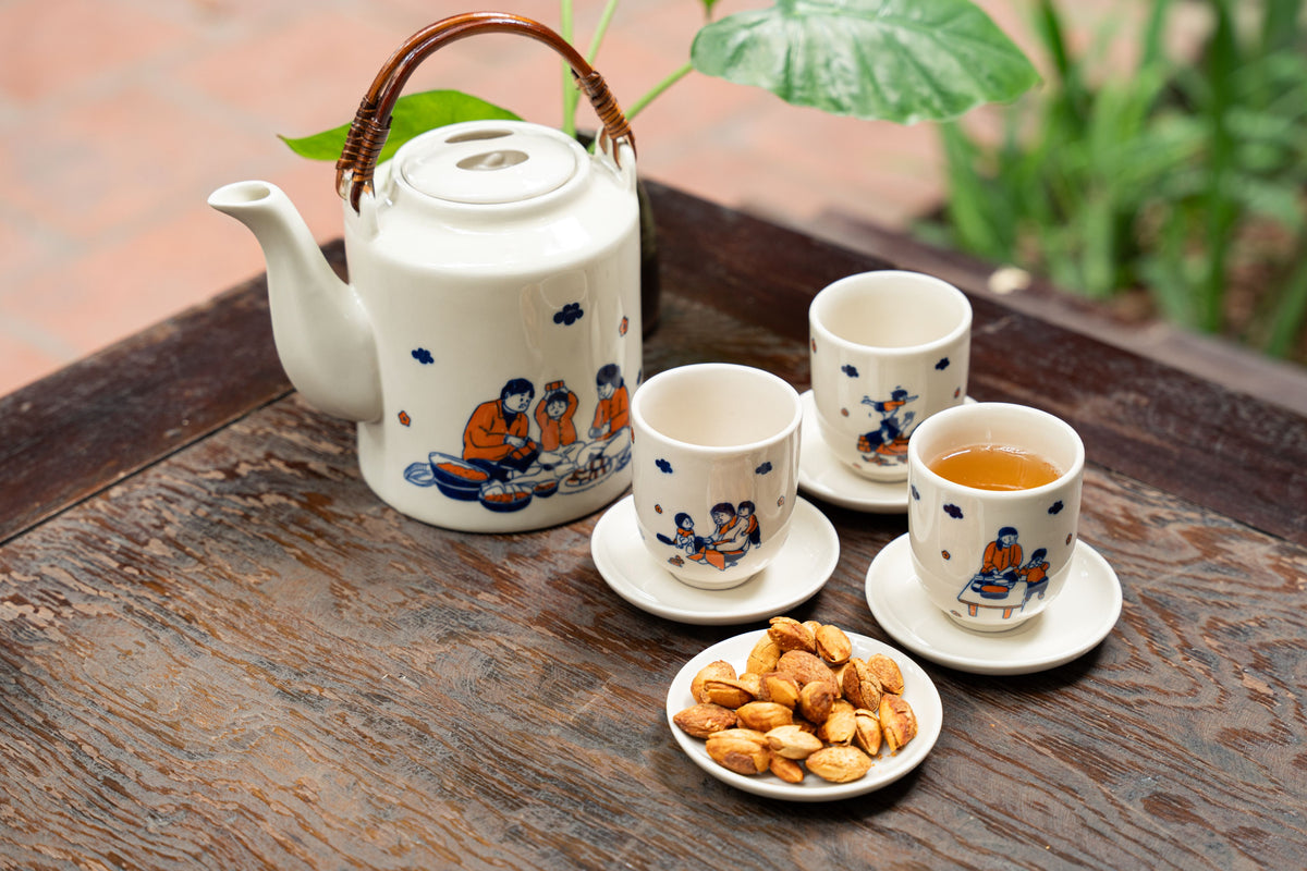 Japanese-Style Ceramic Tea Set with Bamboo Handle
